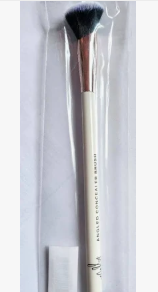 Mally's Angled Concealer Brush